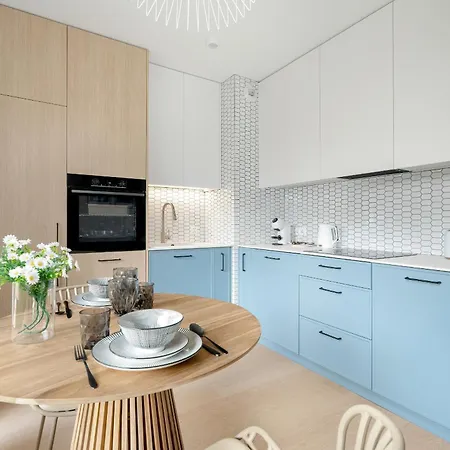 Lägenhet Pastel Blue Grunwald With Garden & Parking By Renters