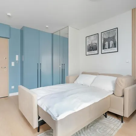 Apartment Pastel Blue Grunwald With Garden&parking By Renters