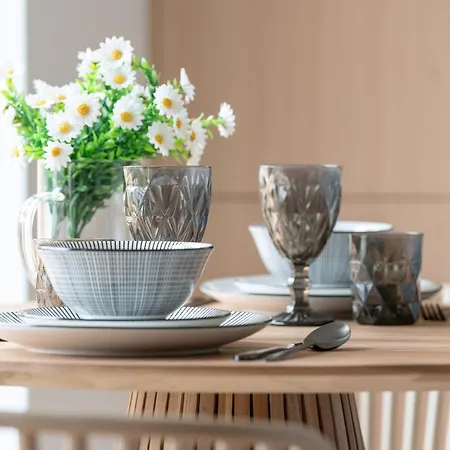 Pastel Blue Grunwald With Garden & Parking By Renters *