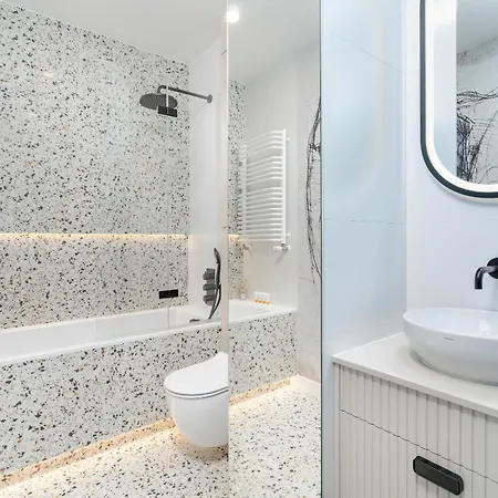 Pastel Blue Grunwald With Garden & Parking By Renters * Πόζναν