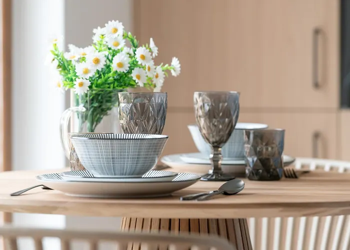 Pastel Blue Grunwald With Garden&parking By Renters *